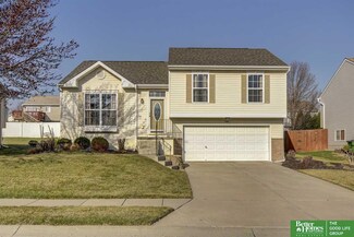 7910 S 156th Ave, Omaha, NE 68136