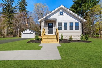 88 Mechanic St, Foxboro, MA 02035