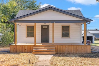518 S Chestnut St, McPherson, KS 67460
