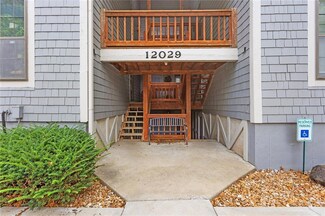 12029 W 58th Place Unit B, Shawnee, KS 66216