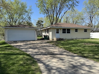 11118 Quincy Blvd NE, Minneapolis, MN 55434