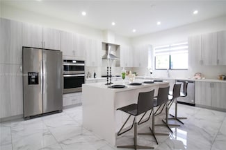 4335 NW 81st Ave, Doral, FL 33166