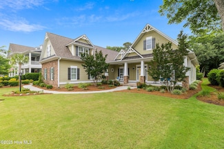 5017 Dockside Dr, Wilmington, NC 28409