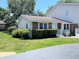 311 Northwestern Ct Unit A, Bloomingdale, IL 60108