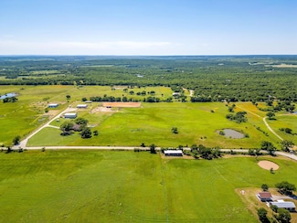 506 Cundiff-Crafton Rd, Chico, TX 76431