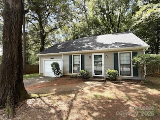 6506 Doubletree Dr, Charlotte, NC 28227