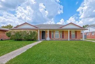 8110 Wilmerdean St, Houston, TX 77061