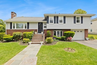 172 Puritan Dr, Quincy, MA 02169
