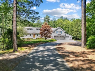 12 Valley St, Pembroke, MA 02359
