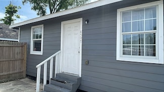 8507 Lockwood Dr, Houston, TX 77016