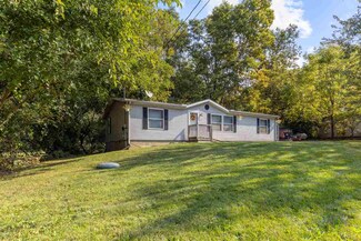 7738 Clairmont Rd, Onsted, MI 49265