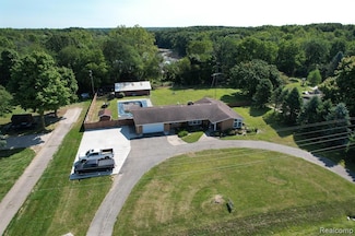 2065 S Lapeer Rd, Lapeer, MI 48446