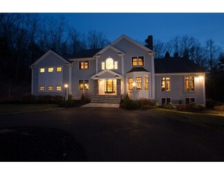 5 Major Moore Cir, Paxton, MA 01612