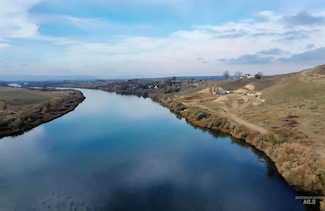 20383 Riverpoint Ln, Wilder, ID 83676