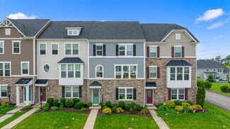 4046 Overview Dr, Canonsburg, PA 15317