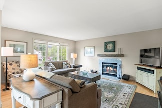 32 Eagle Nest Rd, Manchester Center, VT 05255