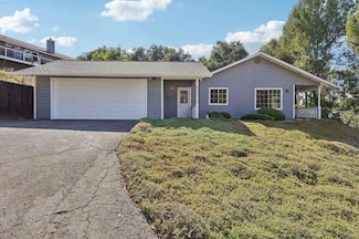 1054 Overbrook Ln, Fallbrook, CA 92028