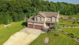 17535 Burr Oak Rd, Capron, IL 61012