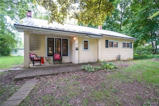 711 Sandy Ave, Angola, NY 14006