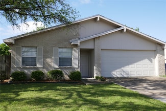 2008 Meadfoot Rd, Carrollton, TX 75007
