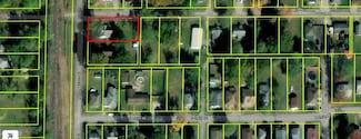 310 N Frisco St, Benton, IL 62812