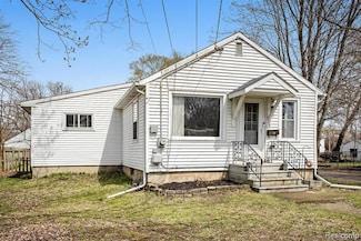 322 Astor Ave, Lansing, MI 48910