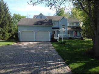 435 Dodge Rd, Getzville, NY 14068