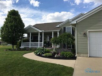 639 Fairway Ln, Wauseon, OH 43567