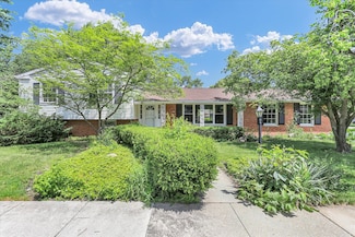 604 Park Lane Dr, Champaign, IL 61820