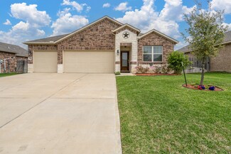7414 Saint Andrews Dr, Navasota, TX 77868