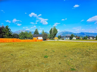 635 Md Dr, Hamilton, MT 59840