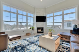 65 Pointe Place Unit 301, Dover, NH 03820