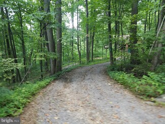 309 Rocky Spring Ln, Linden, VA 22642