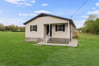 131 N B St, Hillsboro, TN 37342