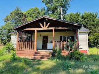 198 Morningside Dr, Ellenboro, NC 28040