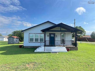 423 E Walnut, Archer City, TX 76351