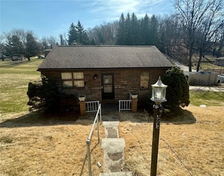 925 Scenery Dr, Elizabeth, PA 15037
