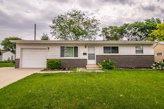 639 Eastern Ave, West Bend, WI 53095