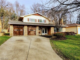 1775 Sherwood Blvd, Euclid, OH 44117