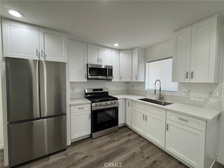 6838 Aura Ave, Los Angeles, CA 91335