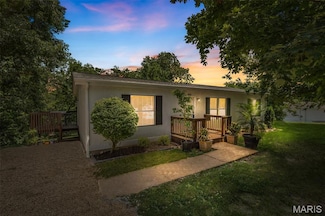 4615 Skyview Dr, Arnold, MO 63010