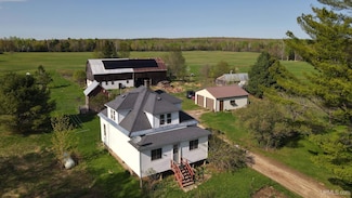 18020 Lake Rd, Pelkie, MI 49958