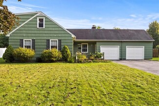 67 Dunrovin Ln, Rochester, NY 14618