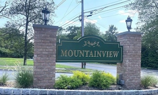 478 Sierra Vista Ln, Valley Cottage, NY 10989