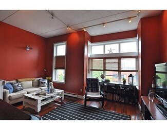 29 Ellingwood St, Roxbury Crossing, MA 02120