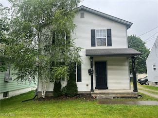 1754 Hemlock St, Akron, OH 44301