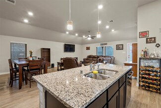 2022 Boreas Ln, Baytown, TX 77523