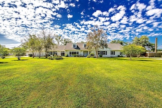 1621 Bayou Black Dr, Houma, LA 70360