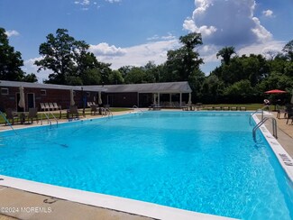 3 Myrtle Ave, Eatontown, NJ 07724