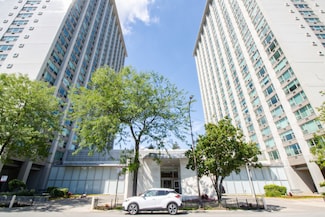 3600 N Lake Shore Dr Unit 502, Chicago, IL 60613